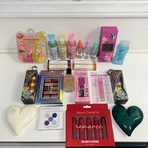 Beauty Bundle with Lip Gloss and Eyeshadow